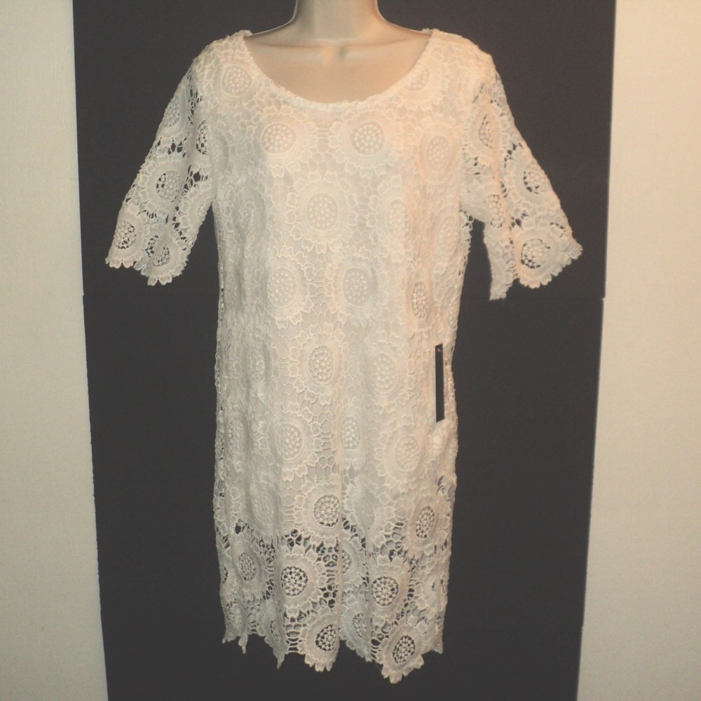 NEW Step in Style Size S White Floral Lace Dress